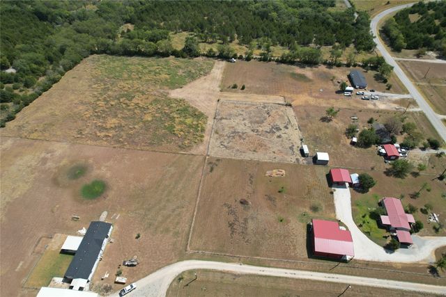 8701 Fm 697, Whitewright, TX 75491