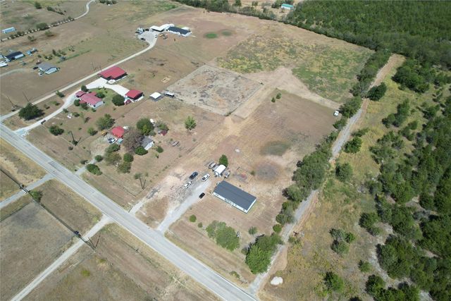 8701 Fm 697, Whitewright, TX 75491