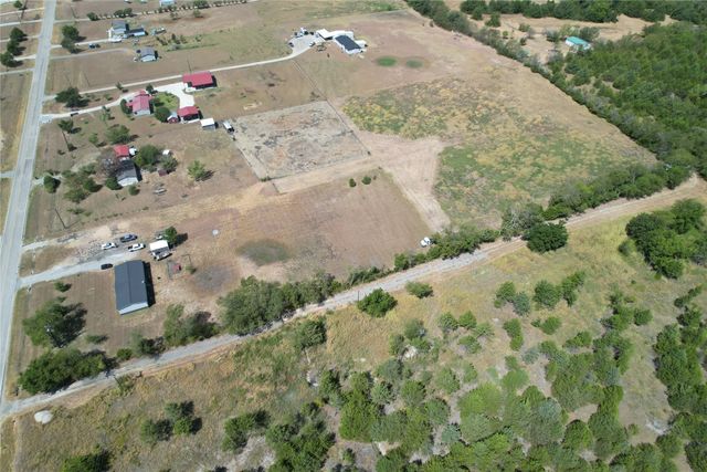 8701 Fm 697, Whitewright, TX 75491