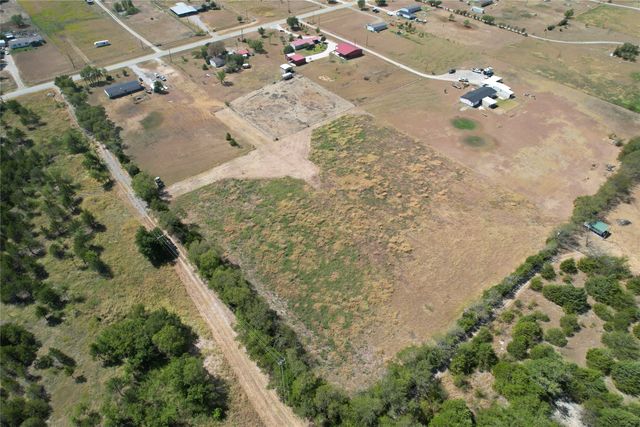8701 Fm 697, Whitewright, TX 75491