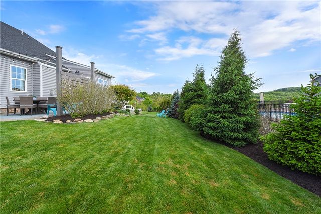 1446 Deer Creek Crossing, Cecil, PA 15317