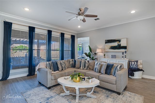 307 Briars Court, Bossier City, LA 71111