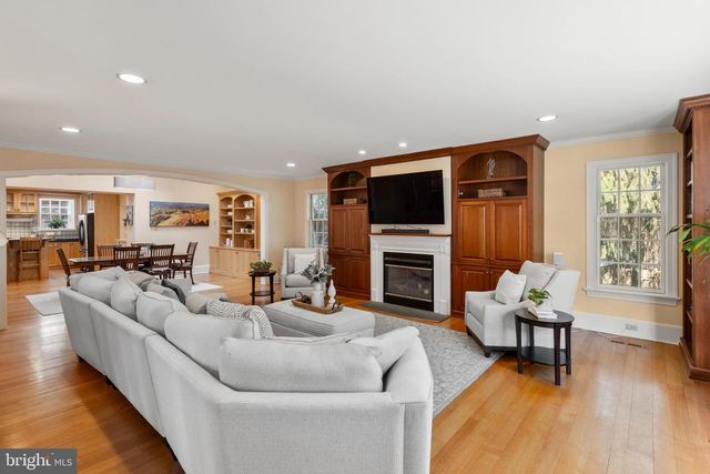 621 PEMBROKE RD, Bryn Mawr, PA 19010