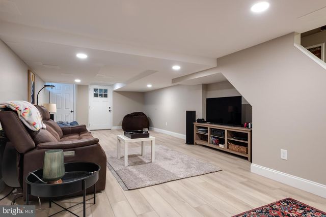 621 PEMBROKE RD, Bryn Mawr, PA 19010