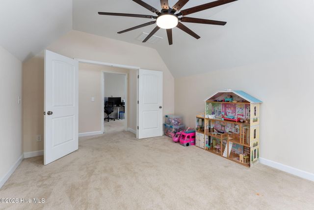904 W Arboria Drive, Hampstead, NC 28443