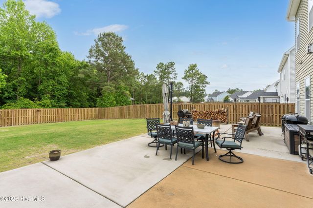 904 W Arboria Drive, Hampstead, NC 28443