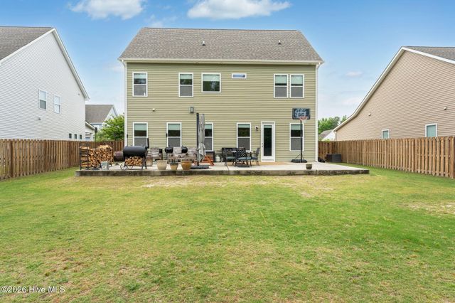 904 W Arboria Drive, Hampstead, NC 28443