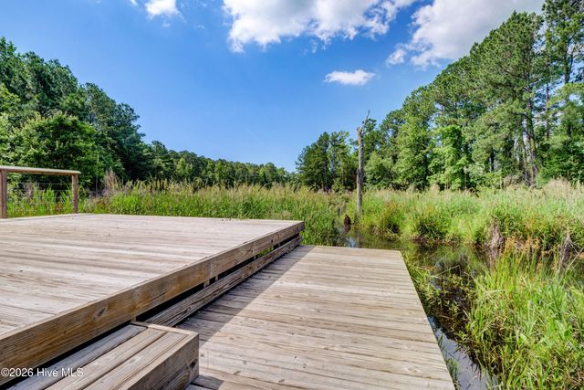 904 W Arboria Drive, Hampstead, NC 28443