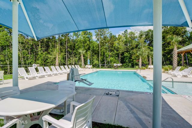 904 W Arboria Drive, Hampstead, NC 28443