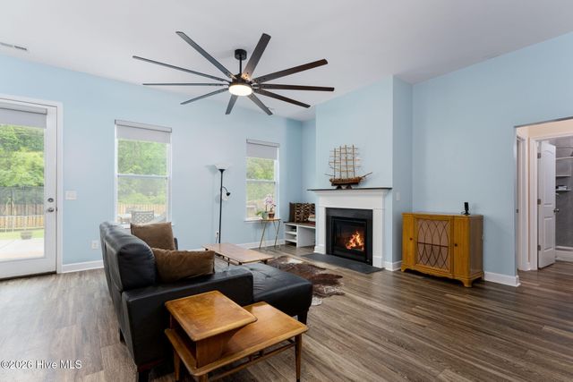 904 W Arboria Drive, Hampstead, NC 28443