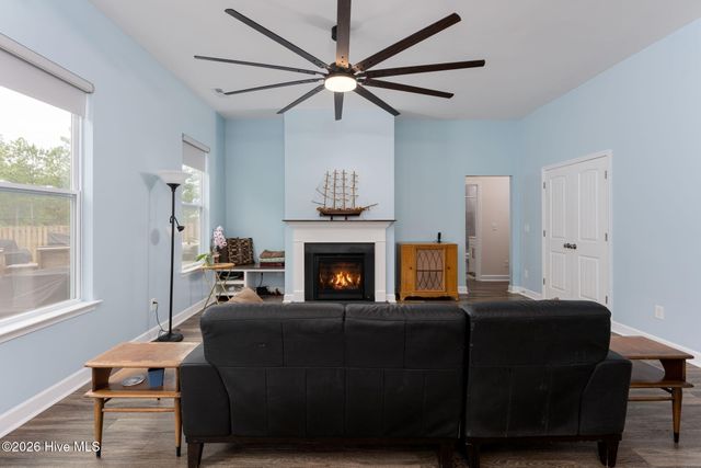 904 W Arboria Drive, Hampstead, NC 28443