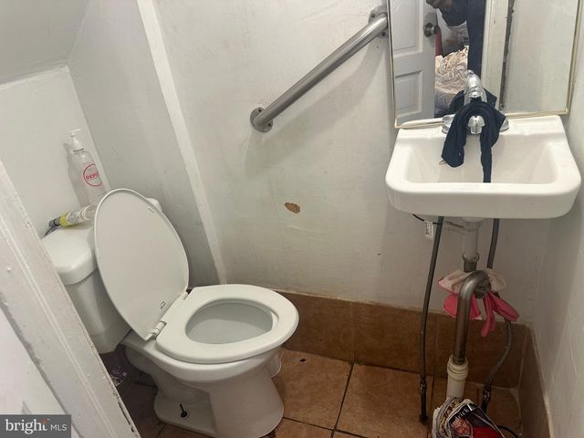 1822 S ALDEN ST, Philadelphia, PA 19143