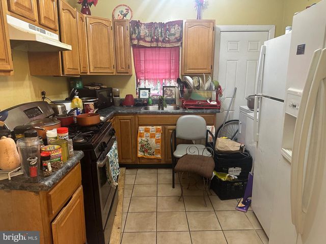 1822 S ALDEN ST, Philadelphia, PA 19143