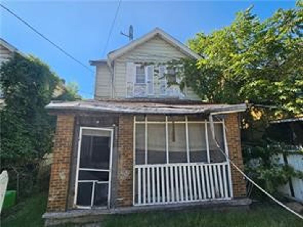 1303 Olivant St, Highland Park, PA 15206