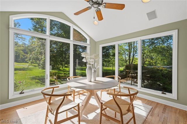 8662 Tanglewood Trail, Chagrin Falls, OH 44023