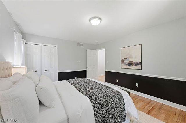 8662 Tanglewood Trail, Chagrin Falls, OH 44023