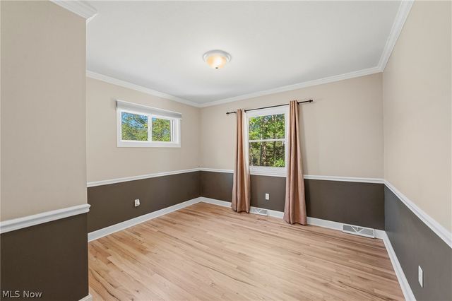 8662 Tanglewood Trail, Chagrin Falls, OH 44023