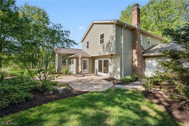 8662 Tanglewood Trail, Chagrin Falls, OH 44023
