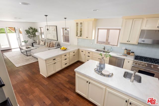 1945 Fairburn Avenue, Los Angeles, CA 90025