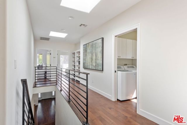 1945 Fairburn Avenue, Los Angeles, CA 90025