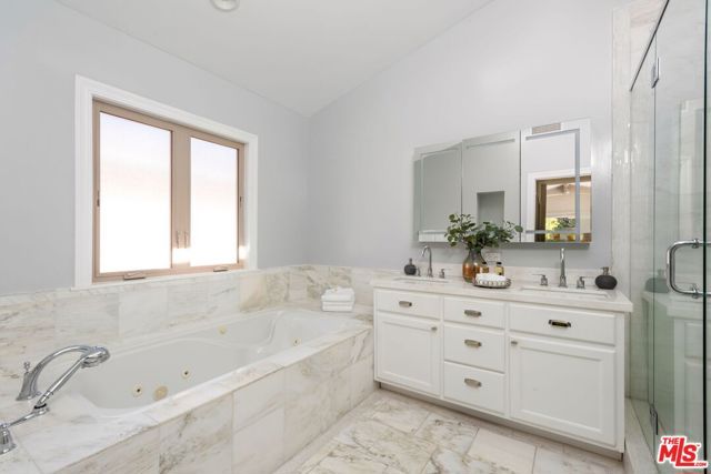 1945 Fairburn Avenue, Los Angeles, CA 90025