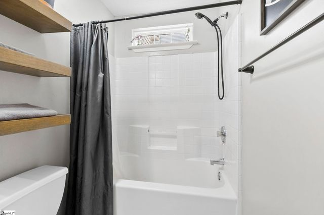 247 W Pheasant Hill Drive, Duncan, SC 29334