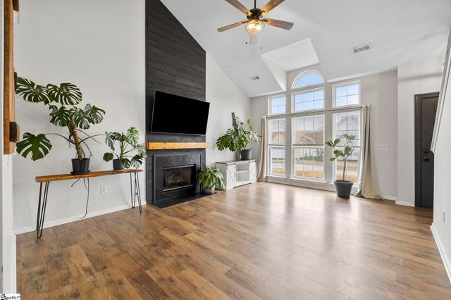 247 W Pheasant Hill Drive, Duncan, SC 29334