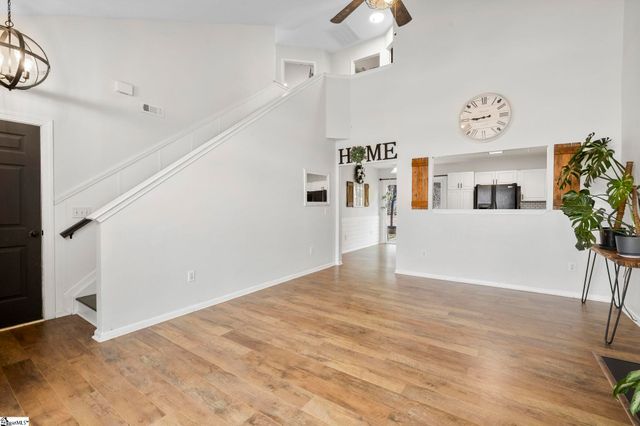 247 W Pheasant Hill Drive, Duncan, SC 29334