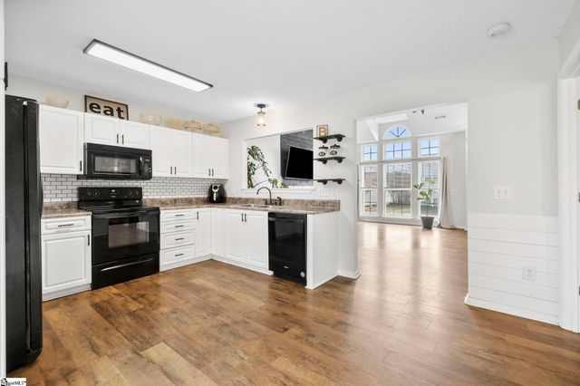 247 W Pheasant Hill Drive, Duncan, SC 29334