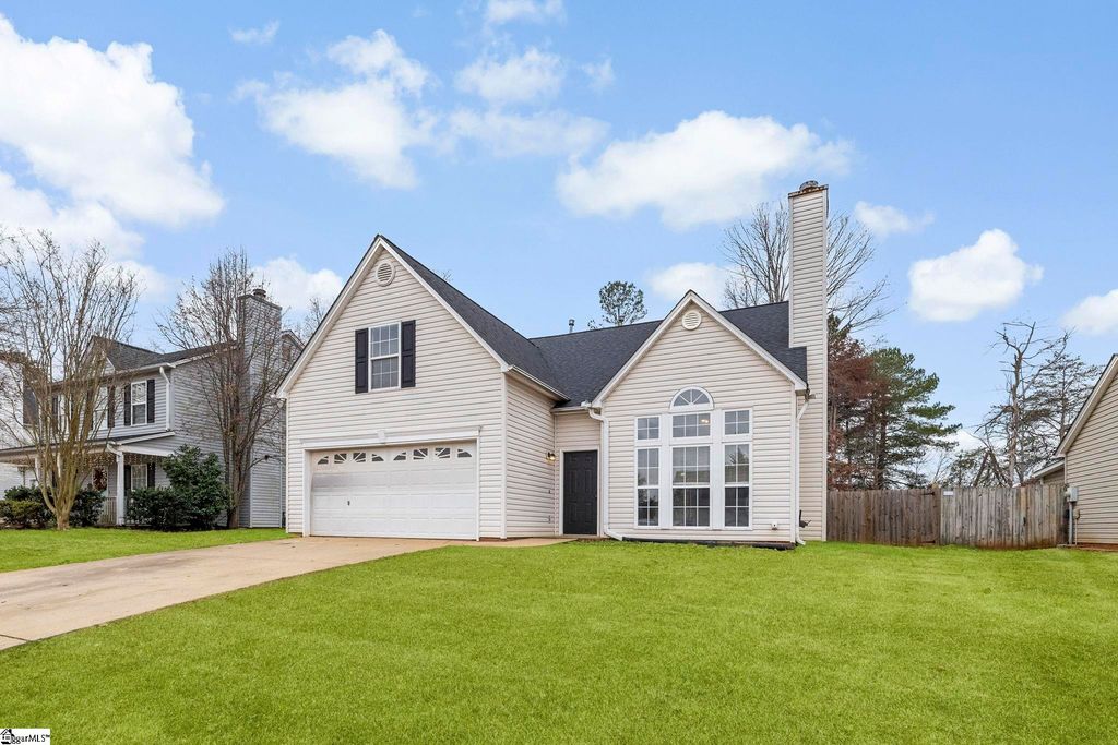 247 W Pheasant Hill Drive, Duncan, SC 29334