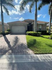 3896 King Edwards ST, Fort Myers, FL 33916