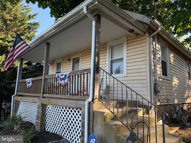 494 GRANT AVE, Willow Grove, PA 19090
