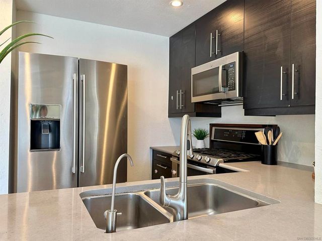 8665 Hillery, San Diego, CA 92126