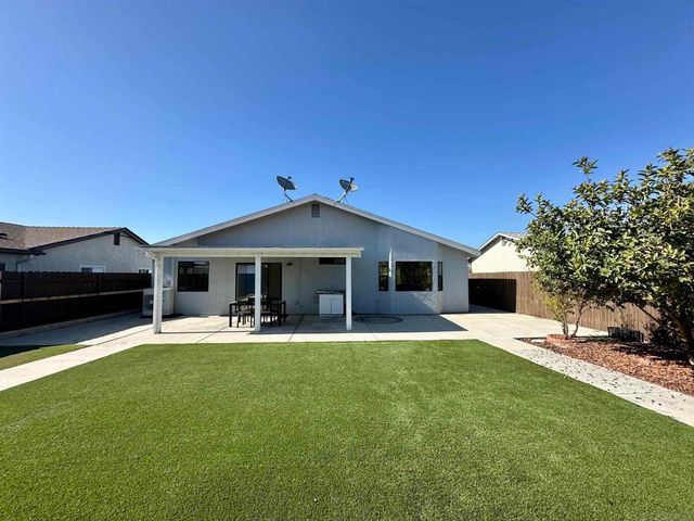 8665 Hillery, San Diego, CA 92126