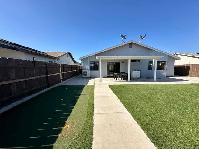 8665 Hillery, San Diego, CA 92126