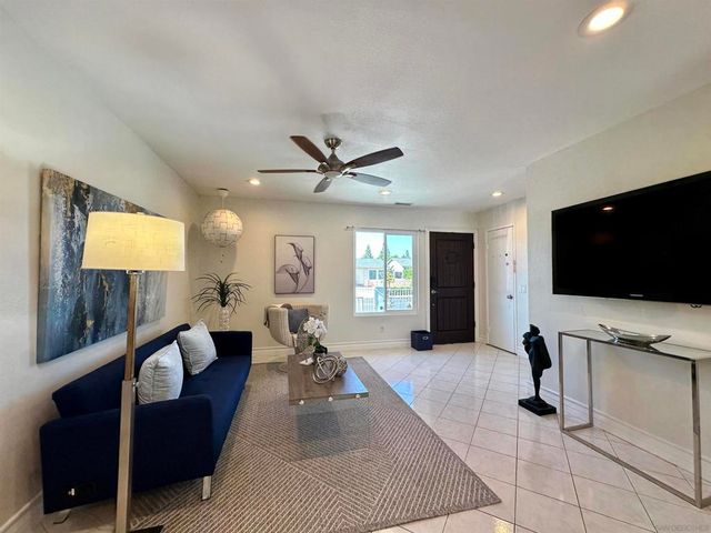 8665 Hillery, San Diego, CA 92126