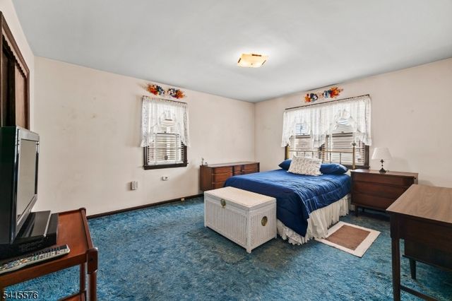 8 Kipp Pl, Paterson City, NJ 07513