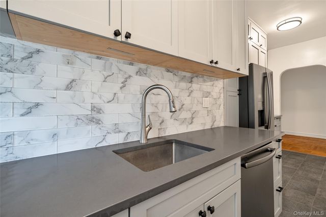 601 Pelham Parkway N 315, Bronx, NY 10467