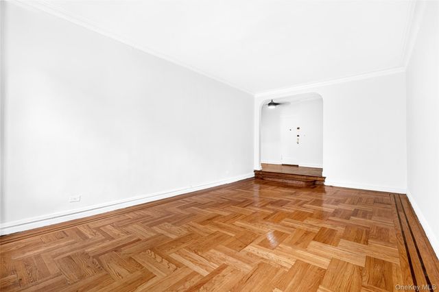 601 Pelham Parkway N 315, Bronx, NY 10467