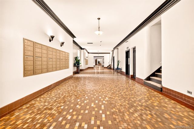 601 Pelham Parkway N 315, Bronx, NY 10467