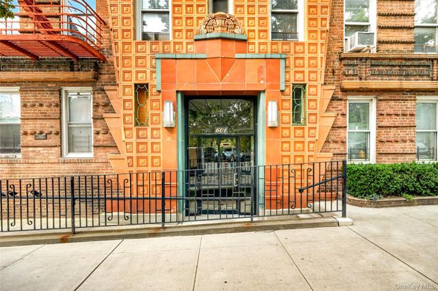 601 Pelham Parkway N 315, Bronx, NY 10467