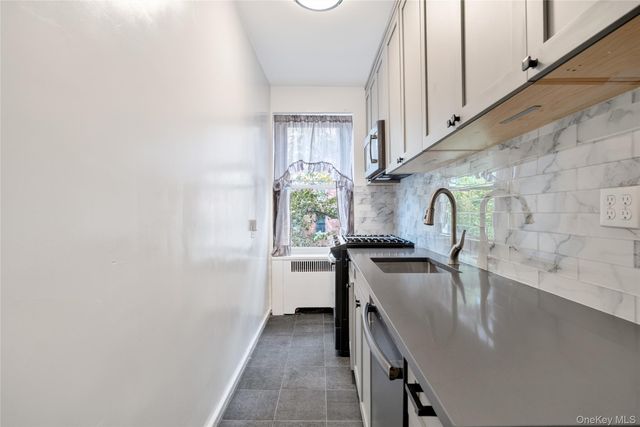 601 Pelham Parkway N 315, Bronx, NY 10467