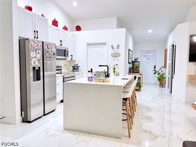 3201 NW 2nd PL, Cape Coral, FL 33993