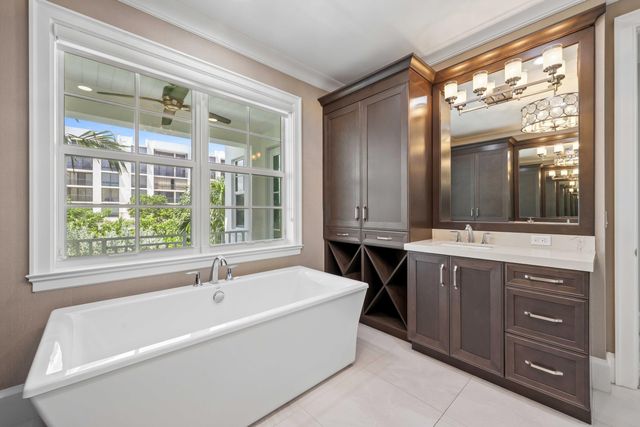 957 Sweetwater Lane, Boca Raton, FL 33431