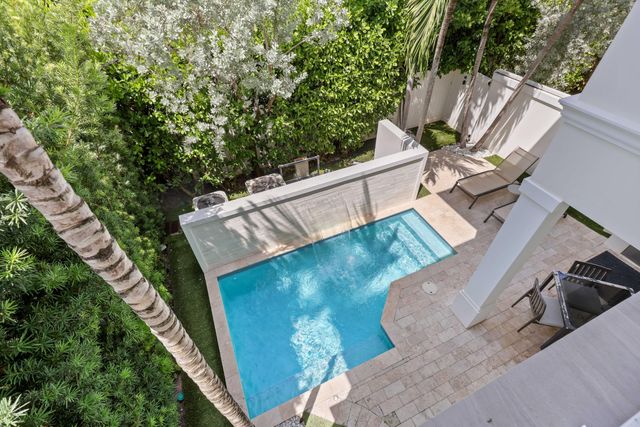 957 Sweetwater Lane, Boca Raton, FL 33431