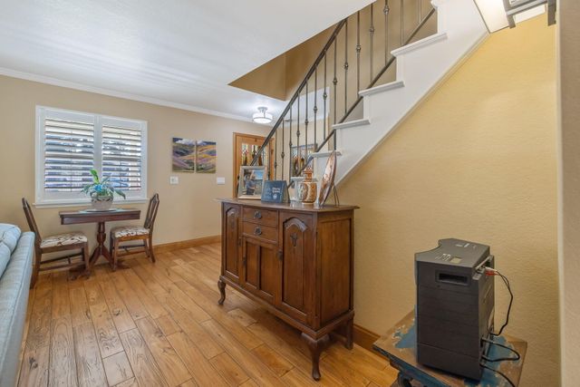 250 E Chestnut Court, Visalia, CA 93292