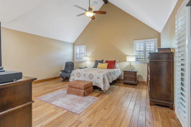 250 E Chestnut Court, Visalia, CA 93292