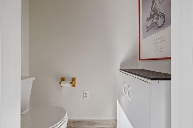 250 E Chestnut Court, Visalia, CA 93292