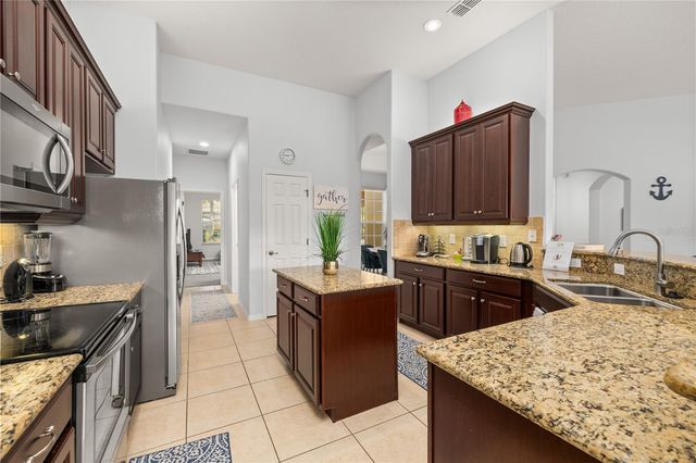 115 YELLOW SNAPDRAGON DRIVE, Davenport, FL 33837