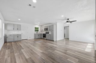 810 N Carrier Parkway, Grand Prairie, TX 75050